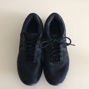 Shoes - All black Nike’s Shoes - All black Nike’s